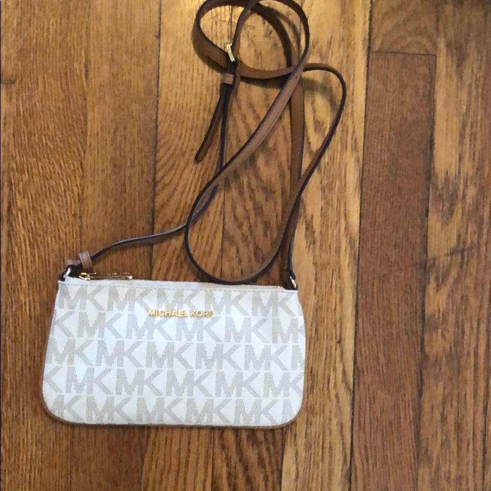 MICHAEL Michael Kors Crossbody
